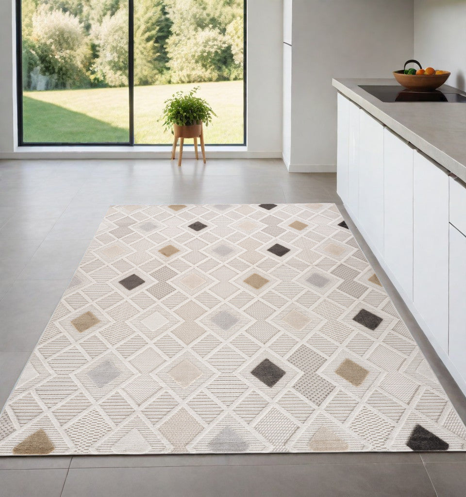 4 X 6 Cream and Beige Abstract Distressed Area Rug