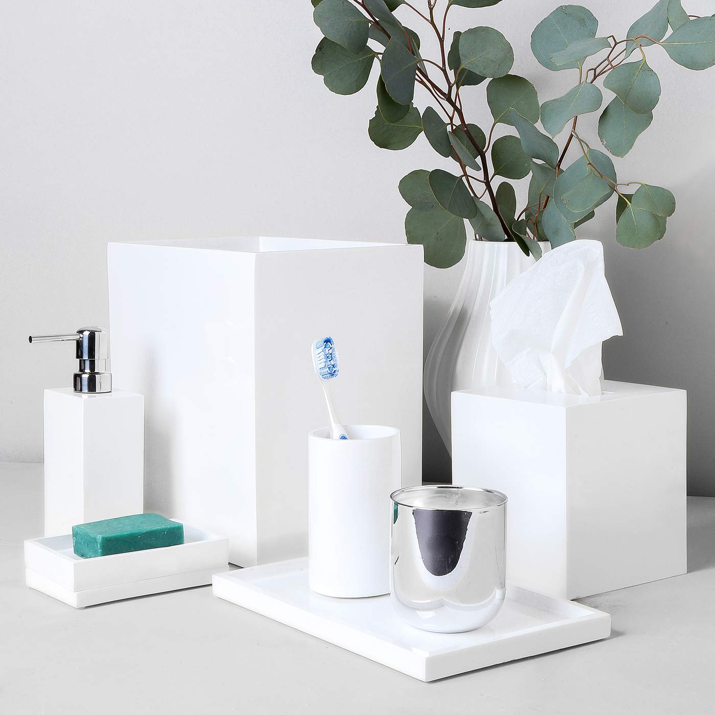 Jonathan Adler Lacquer Bath Wastebasket, One Size, White, Model 28131