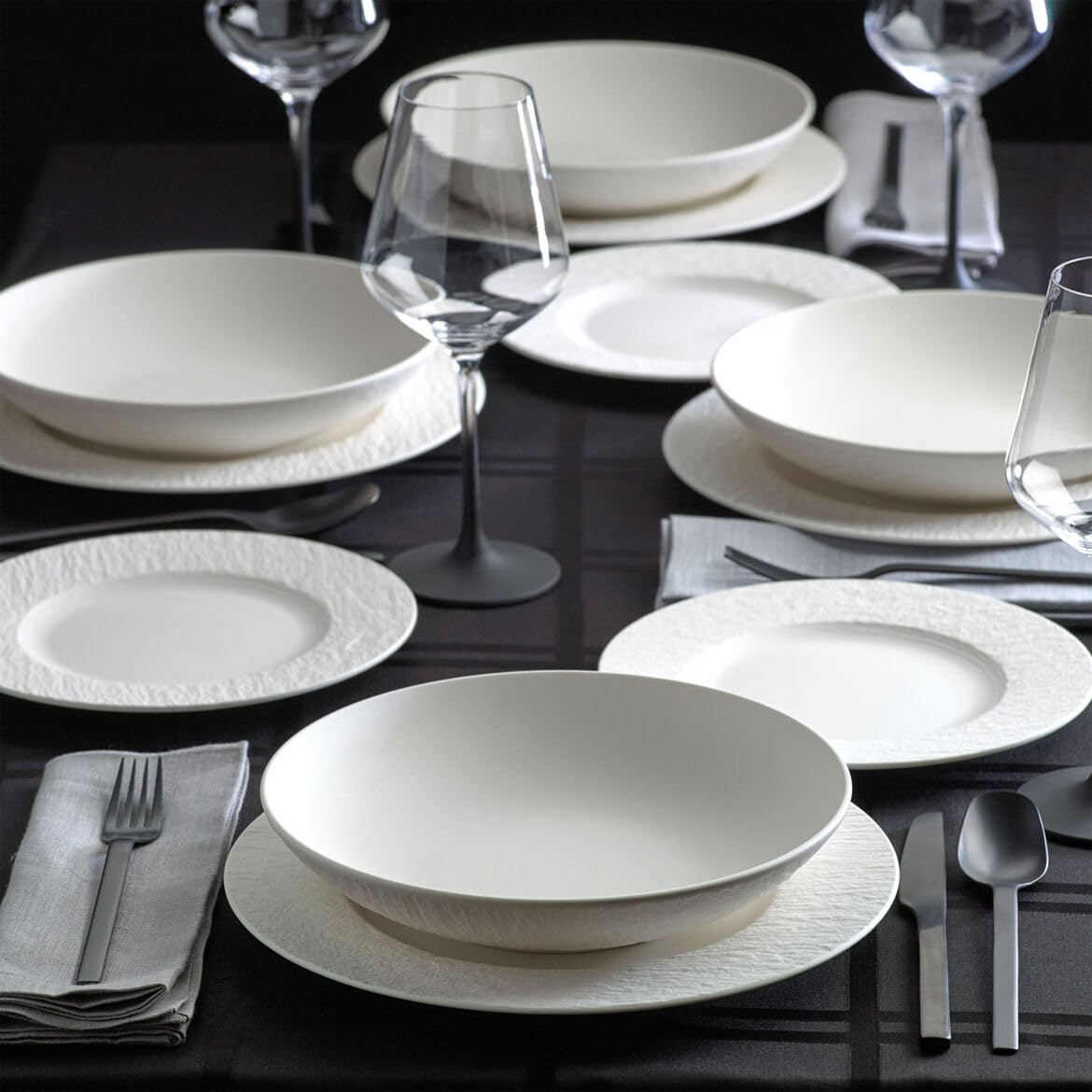 Villeroy & Boch Manufacture Rock Blanc 12-Piece Dinnerware Set, Service for 4, Plates & Bowls, Premium Porcelain, Made in German