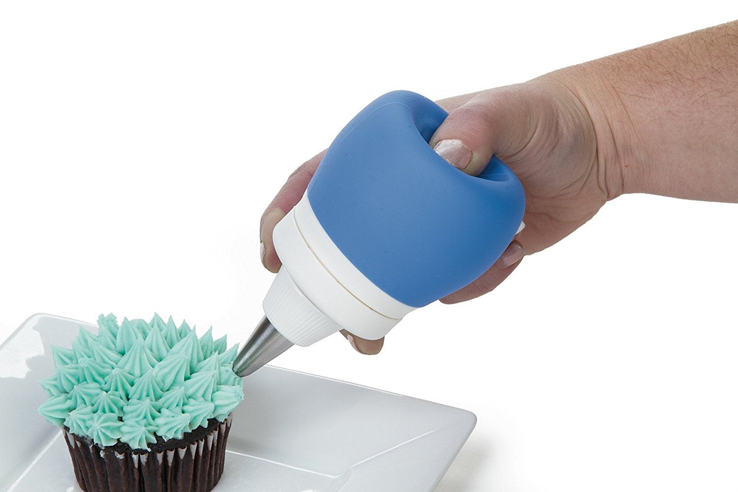 Prepworks By Progressive 4-Piece Frosting Bulb Decorating Kit-With 3 Piping Tips, Red