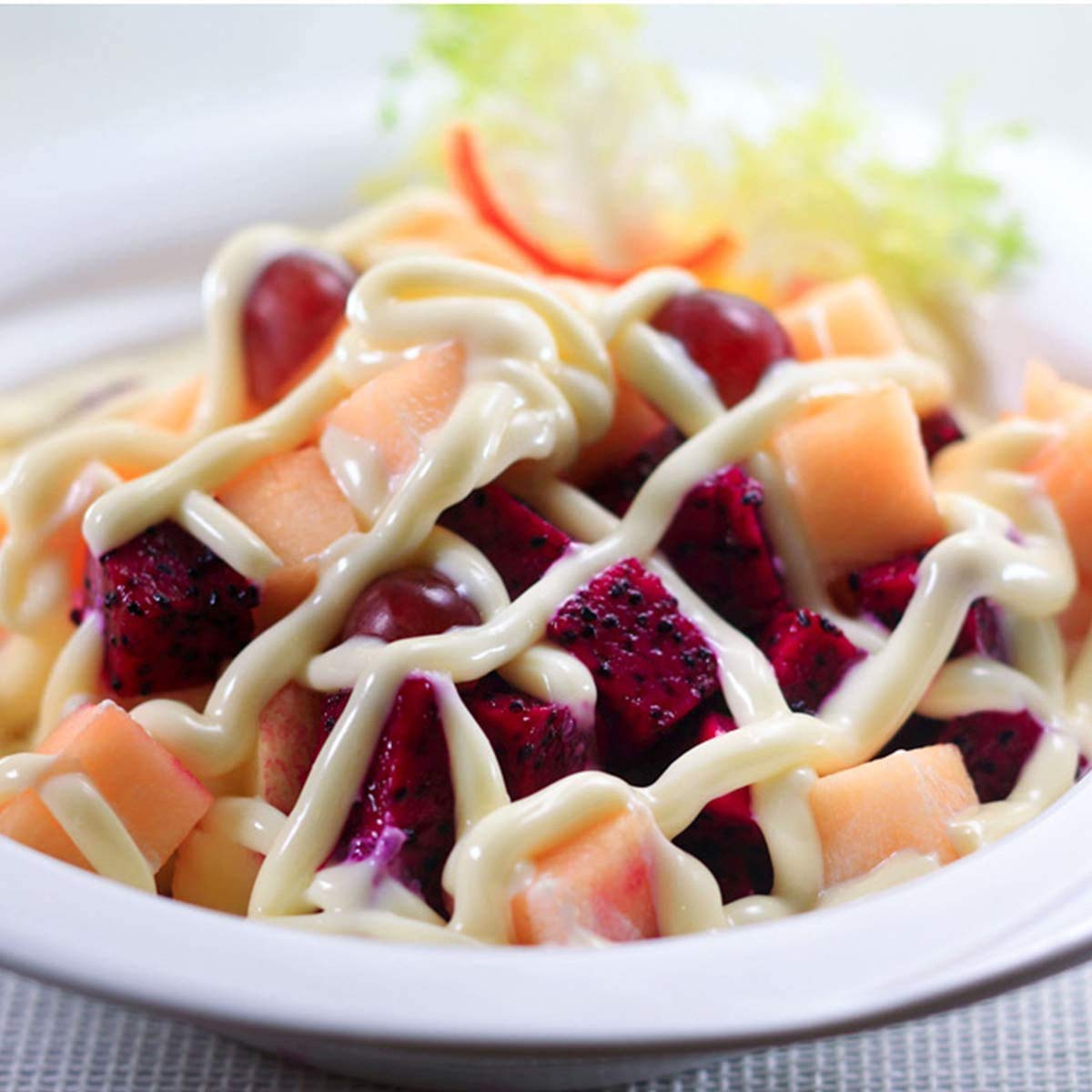 Bekith 40 Pack 2 Oz Plastic Squeeze Condiment Bottles With Red Tip Caps, Small Empty Refillable Bottles For Icing, Cookie Decora