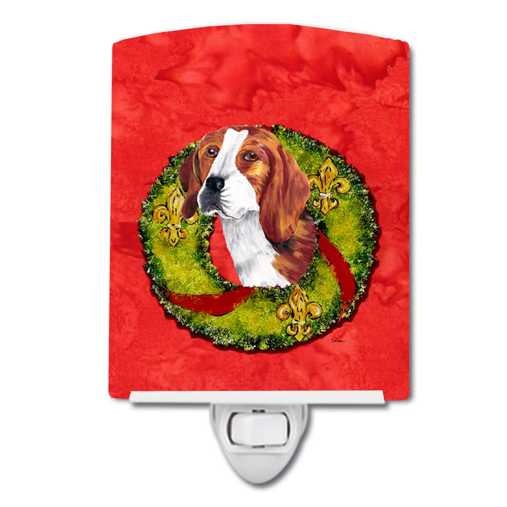 Carolines Treasures SC9101CNL Beagle Christmas Wreath Ceramic Night Light Compact, UL-Certified, Ideal for Bedroom, Bathroom, N