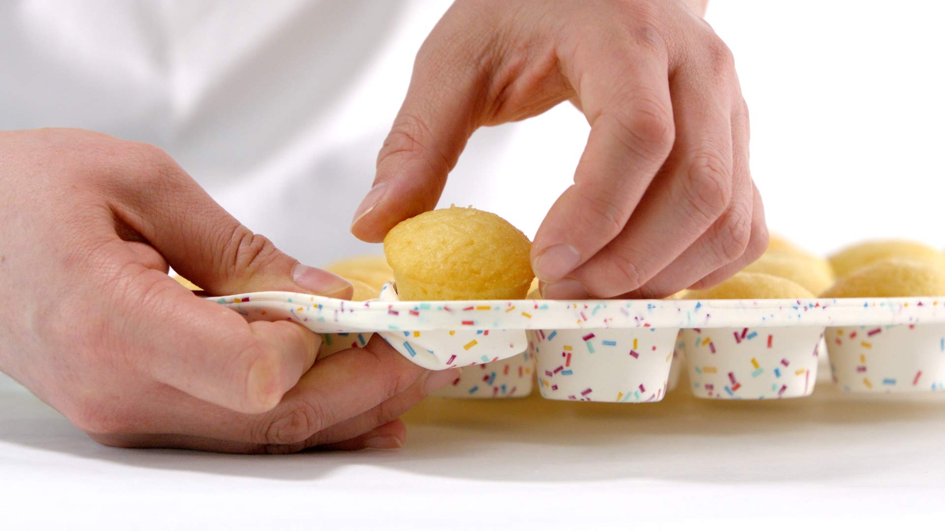 Trudeau Structure Silicone Muffin Pan, 24 Cup Mini, Confetti/Fuschia