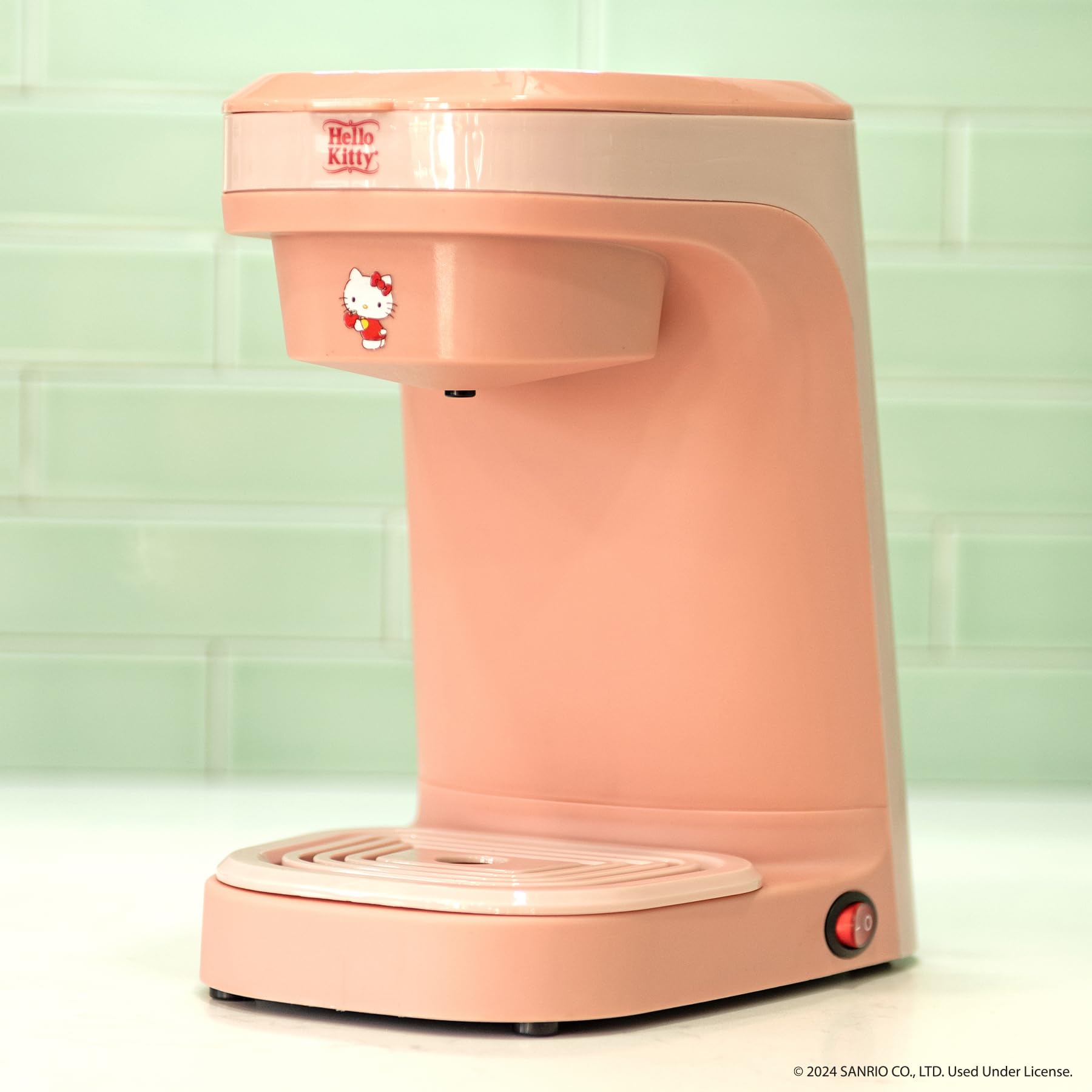 Uncanny Brands Hello Kitty Single Cup Coffee Maker Gift Set With 2 Mugs