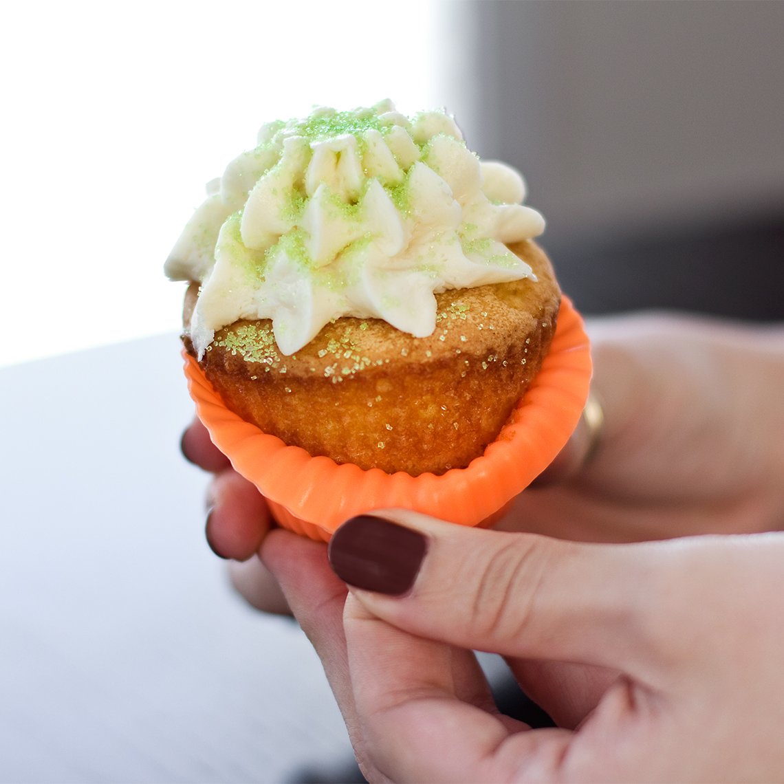 Cupcake Liners - Reusable Silicone Cupcake Baking Cups - Non-Stick Baking Muffins Mold - Use As Lunch Box Dividers - Set Of 12 K
