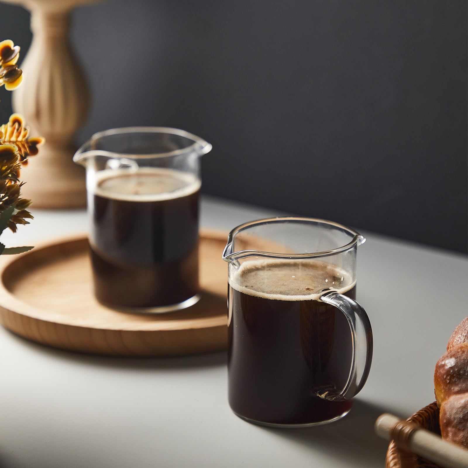 Leinuosen 2 Pcs Glass Pitcher Elegant Shaped Glass Creamer Pitcher Glass Tea Pitcher Coffee Milk Creamer Pitcher Creative Milk F