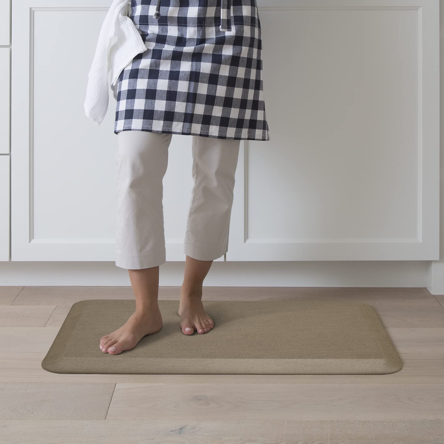 Newlife By Gelpro Anti-Fatigue Designer Comfort Kitchen Floor Mat, 20''X32'', Grasscloth Pecan Stain Resistant Surface With 3/4