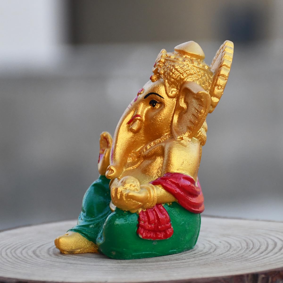 Saugat Traders Gold Ganesh Ji Murti For Car Dashboard Home Temple Ganesha Idol Showpiece Good Luck Gift Ganpati Statue Diwali Gi