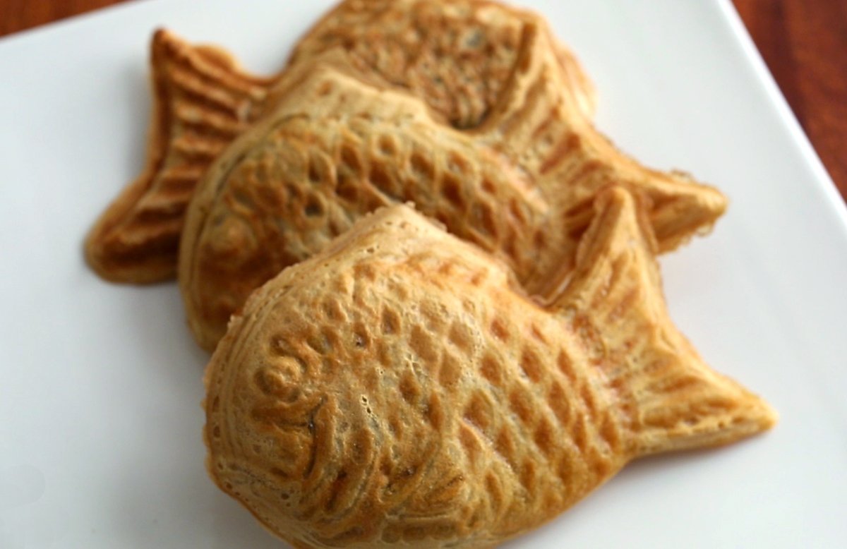 Happy Sales , Taiyaki Pan Fish Shape, 8W X 2H X 12L, Black