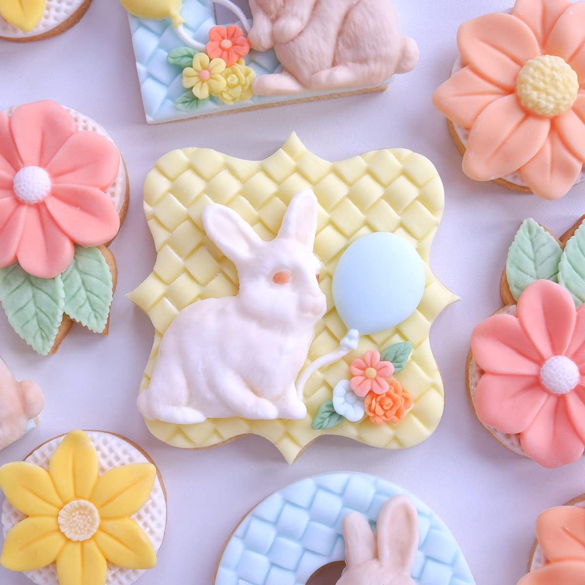 Katy Sue Continuous Rattan Basket Weave Silicone Mold For Cake, Cookie Decorating, & Craft. For Use With Fondant, Gum Paste, Sug