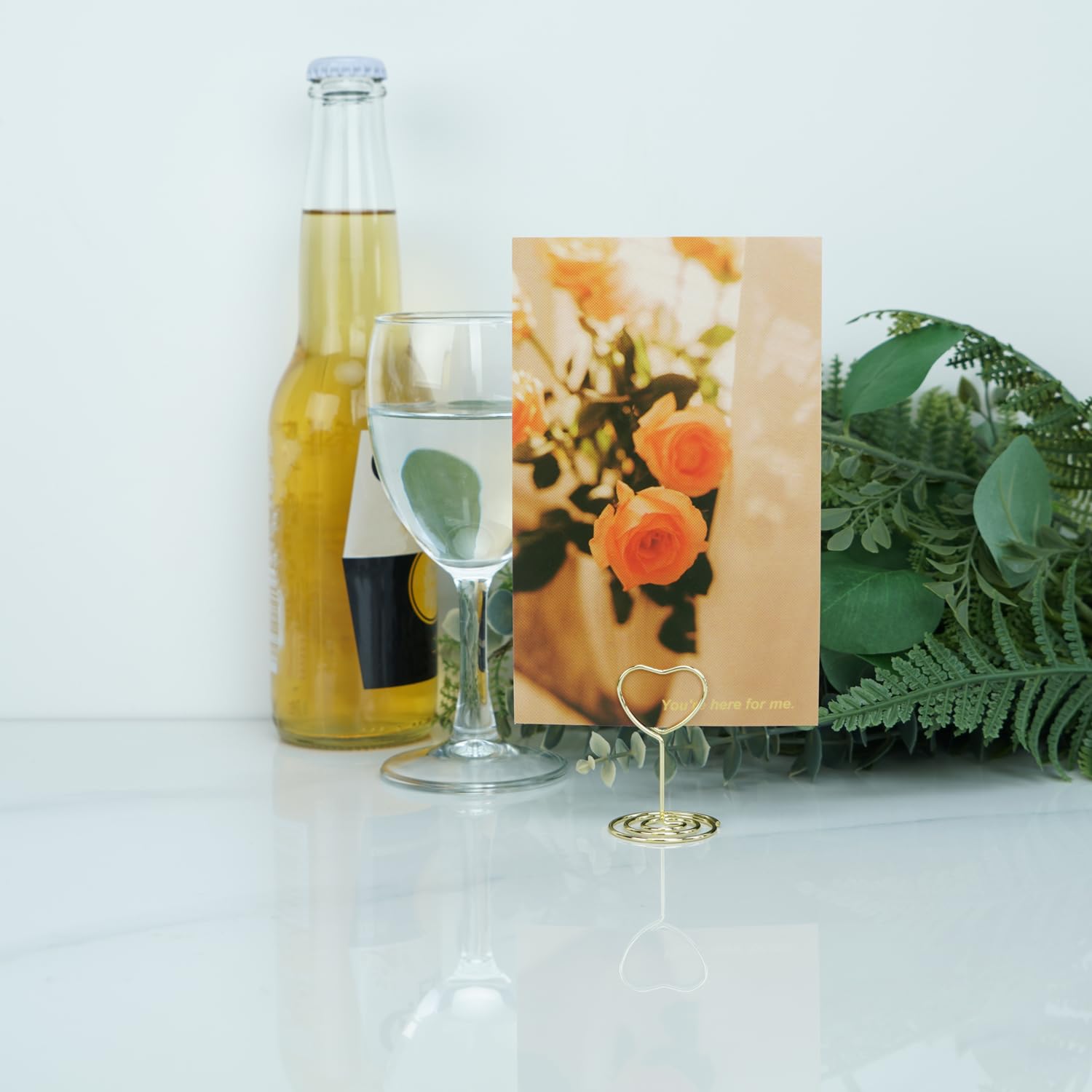 Jofefe 20Pcs Mini Place Card Holder, Table Number Holders, Table Card Holders, Table Number Stands, Heart Shaped Table Sign Pict