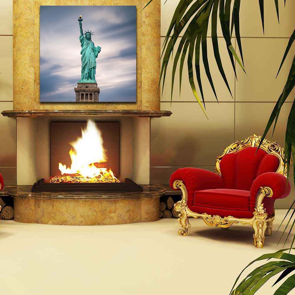 Pitaara Box The Statue Of Liberty In New York City, Usa | Peel & Stick Vinyl Wall Sticker For Bedroom & Living Room | 18 X 18 In
