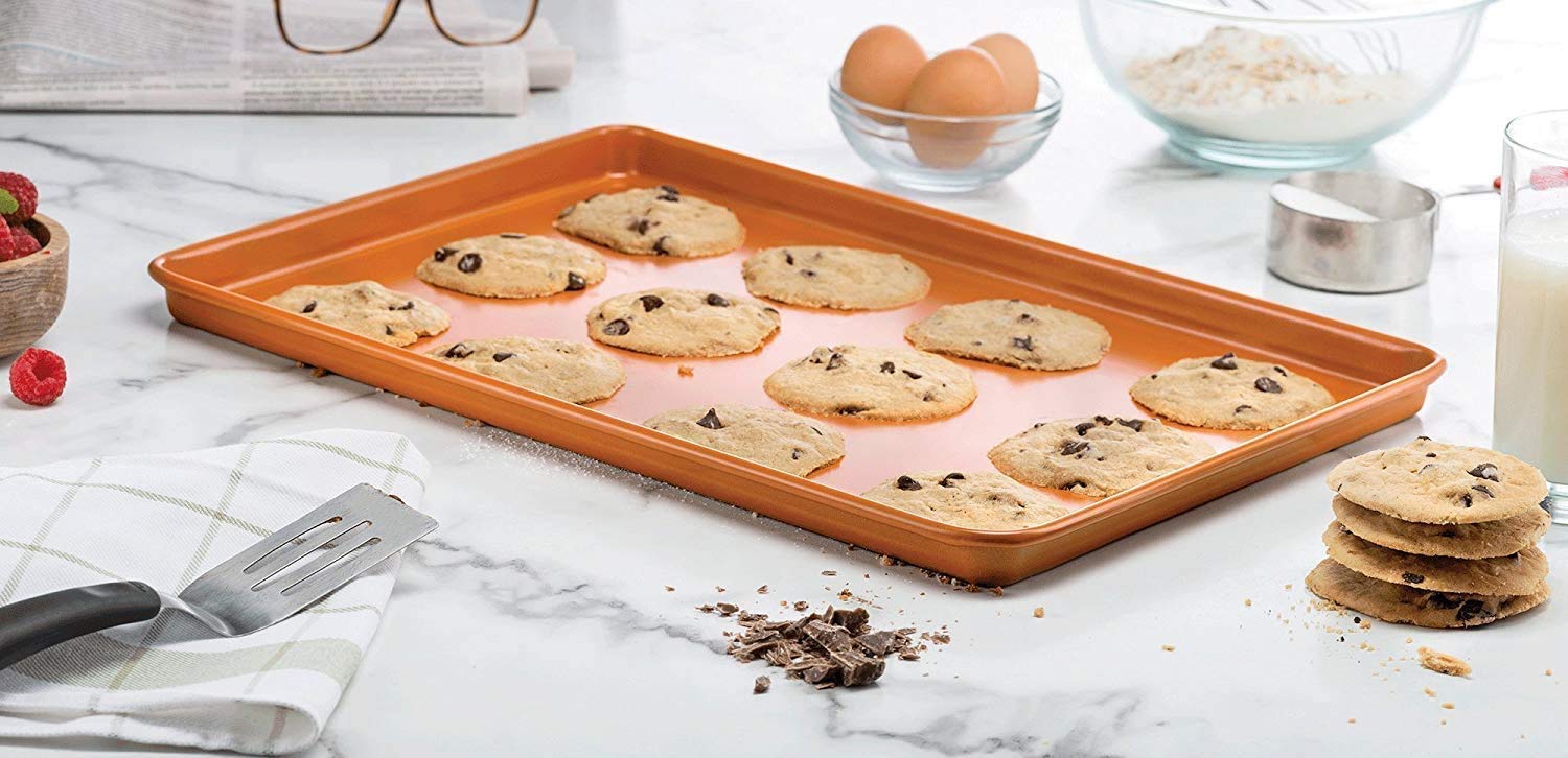 Volar Set of 2 Copper Nonstick Baking Pans, 11" x 16" Cookie Sheets
