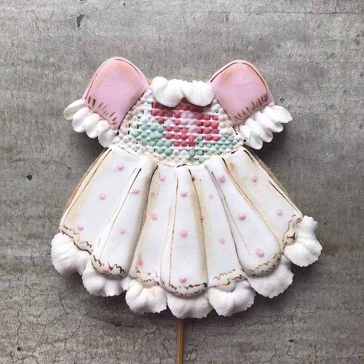 Liliao Princess Dress Cookie Cutter - 4 X 4.2 Inches - Stainless Steel