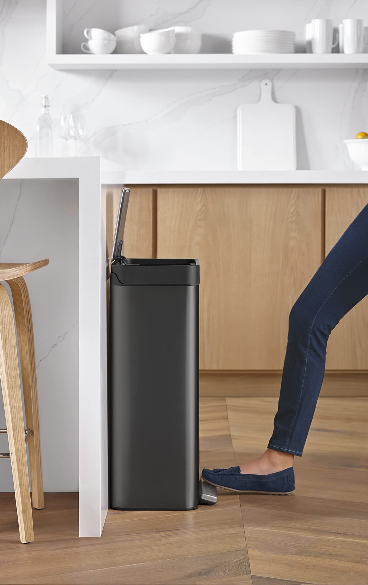 Kohler K-20941-Bst Kitchen Trash Can, 8 Gallon Trash Can Trash With Quiet-Close Lid And Hands Free Foot Pedal In Black Stainless