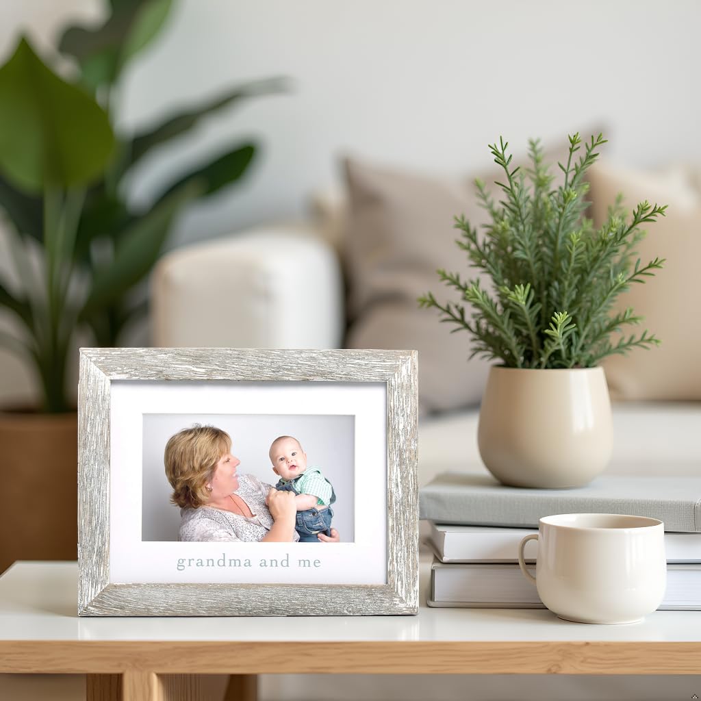 Pearhead Grandma and Me Rustic Picture Frame, New Grandmother Gift from Baby, Farmhouse Nursery Decor, Tabletop or Wall Display,