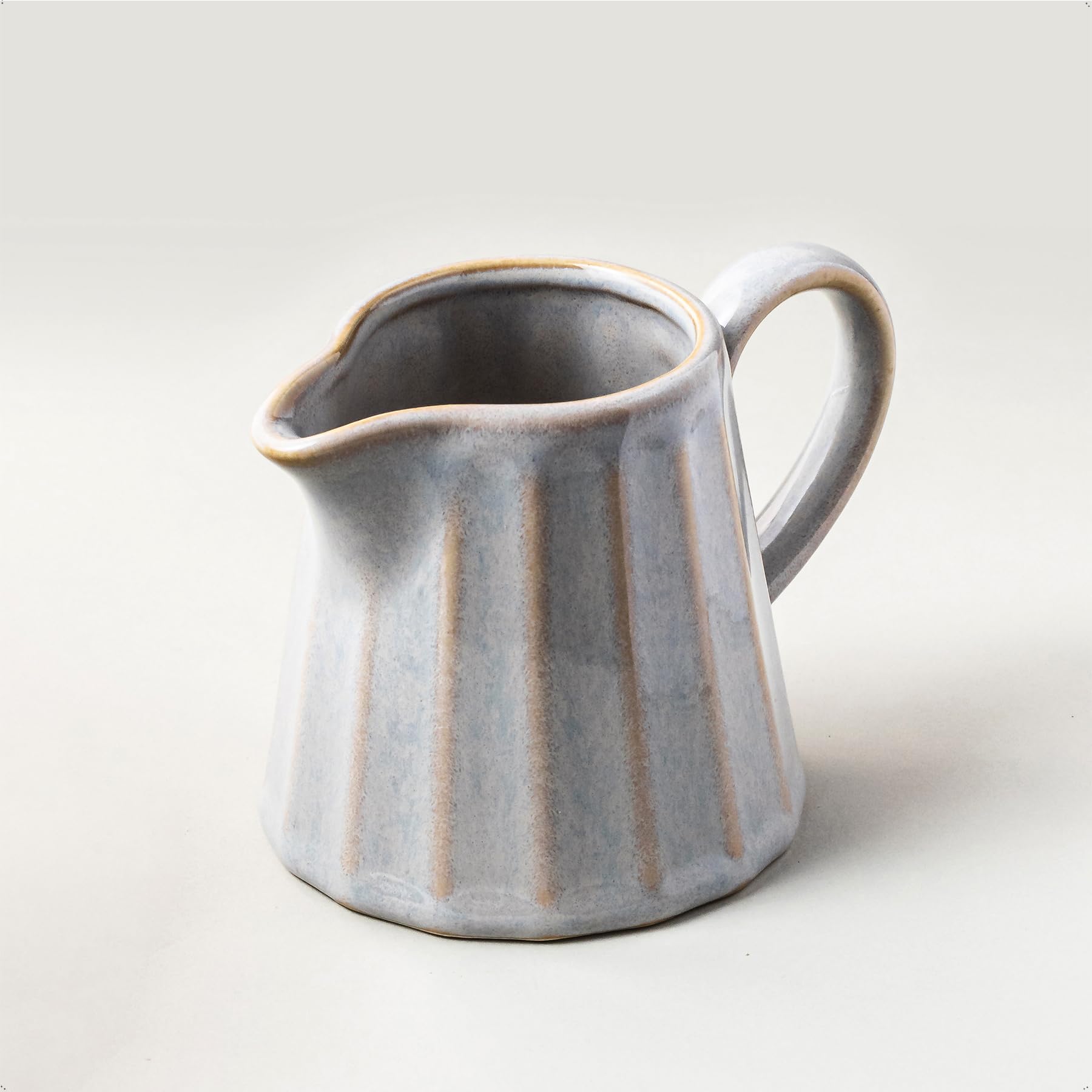 YHOJOY Ceramic Creamer Pitcher, Creamer Container with Handle, 10 OZ Small Milk Pitcher for Coffee, Sauces, Salad, Microwave & D