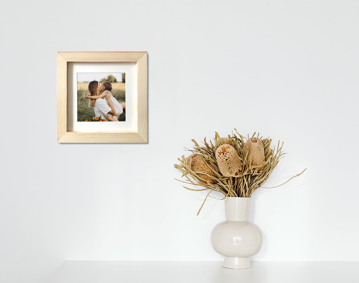 LEKAIYA 6x6 Picture Frames Set of 2, Square Grain Solid Wood Photo Frame for Tabletop or Wall Mounting
