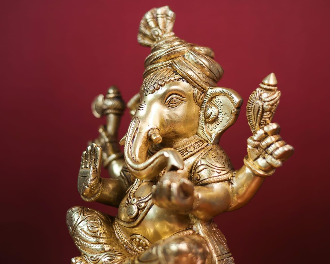 Mridaya Brass Ganesha Statue | 29 Cm Big Size Brass Ganesh Statue | Housewarming Gift | Hindu Wedding Gift | Elephant God Statue