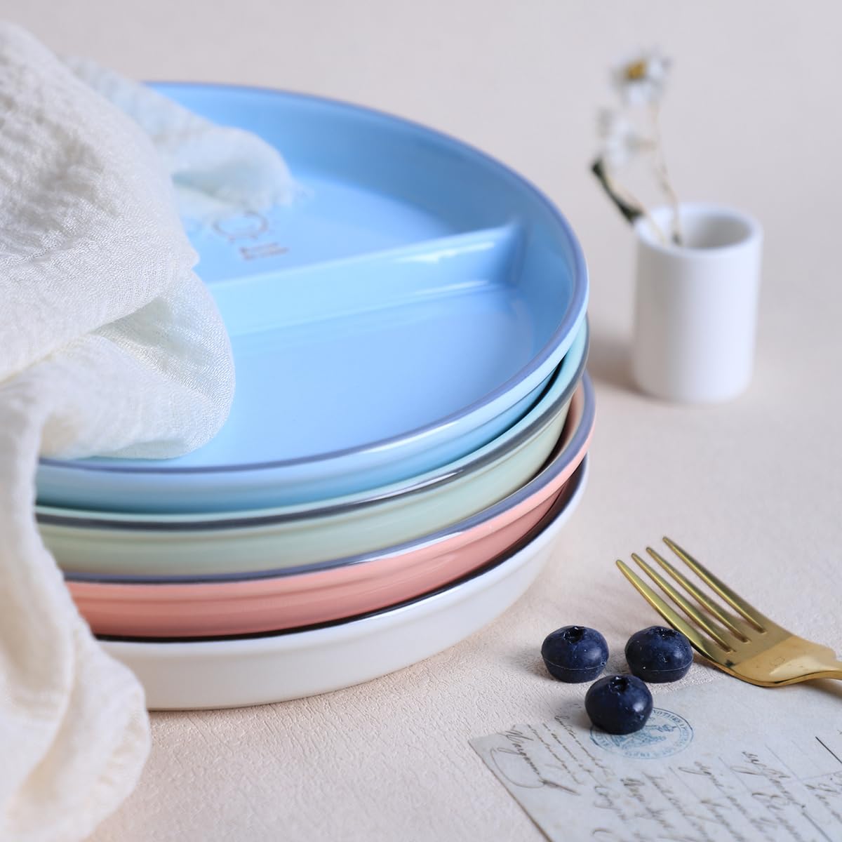 Cocome Round Smile Sun Ceramic Porcelain Divided Dessert Salad Plate Dinner Plate - 8 Inch