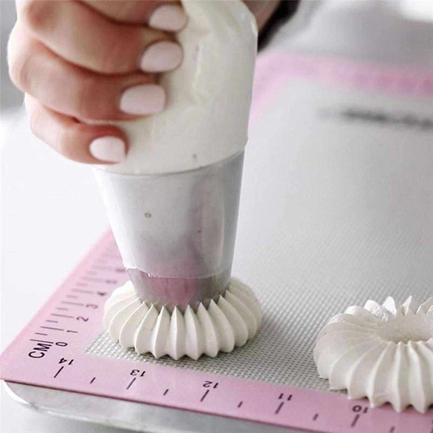 Romeo Cake Decorating Icing Tips, Hsxxf 2 Style 2 Sizes Stainless Steel Piping Tips Russian Piping Cake Nozzles Tips Frosting Ic