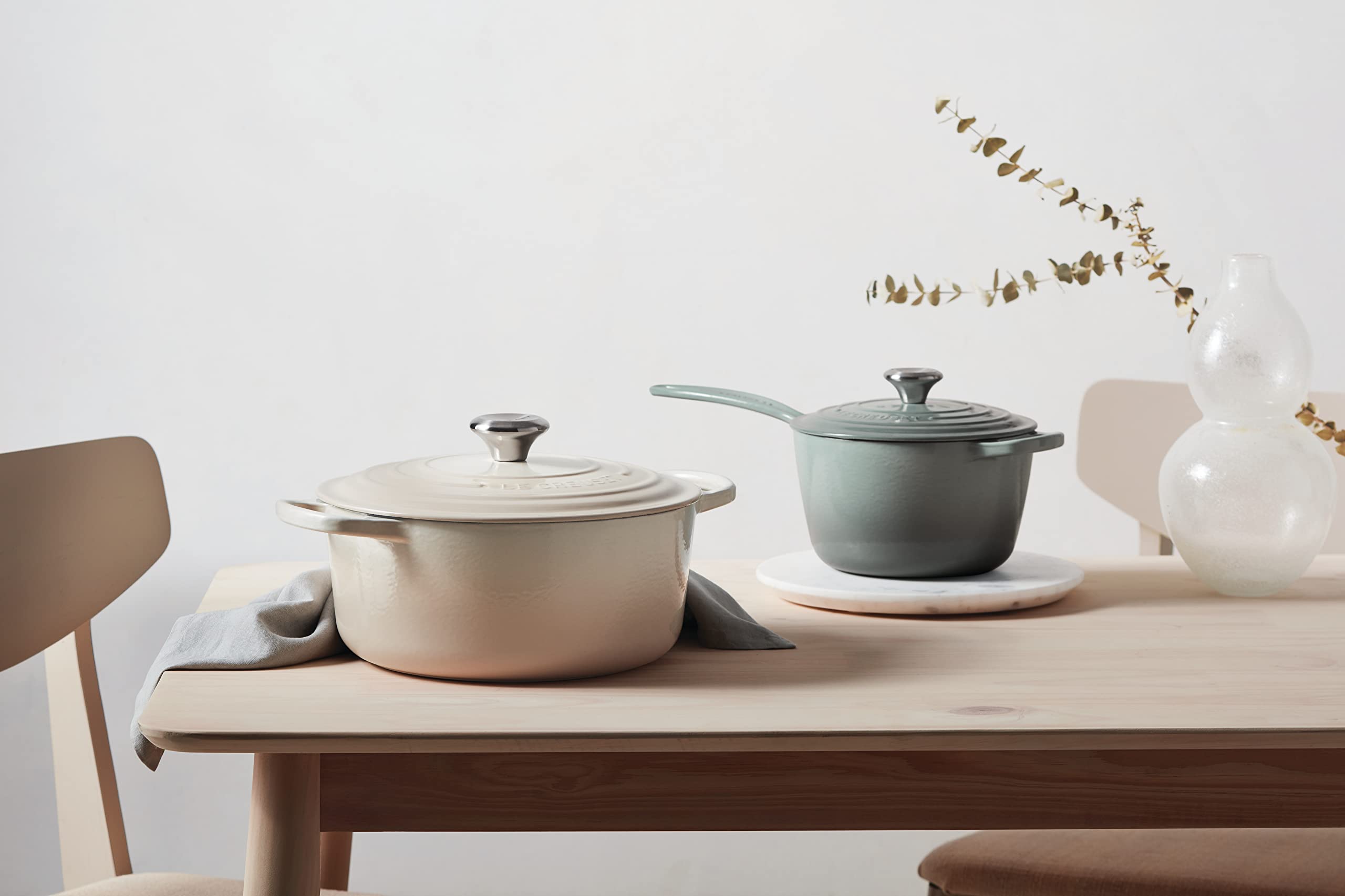 Le Creuset Enameled Cast Iron Signature Round Dutch Oven, 7.25 Qt., Meringue