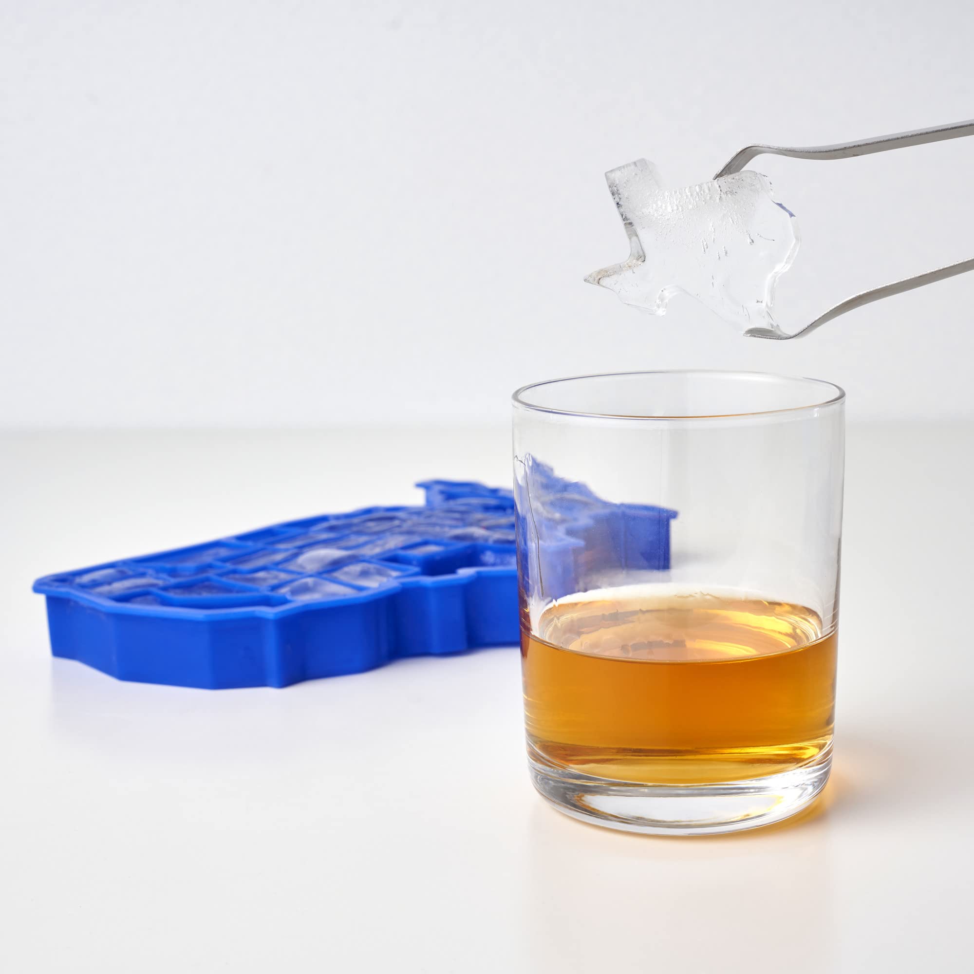 True Zoo U Ice Of A Bpa-Free Silicone Ice Cube Tray, Usa Ice Mold, Novelty Ice July 4Th Party Supplies, Dishwasher Safe, Blue, 3