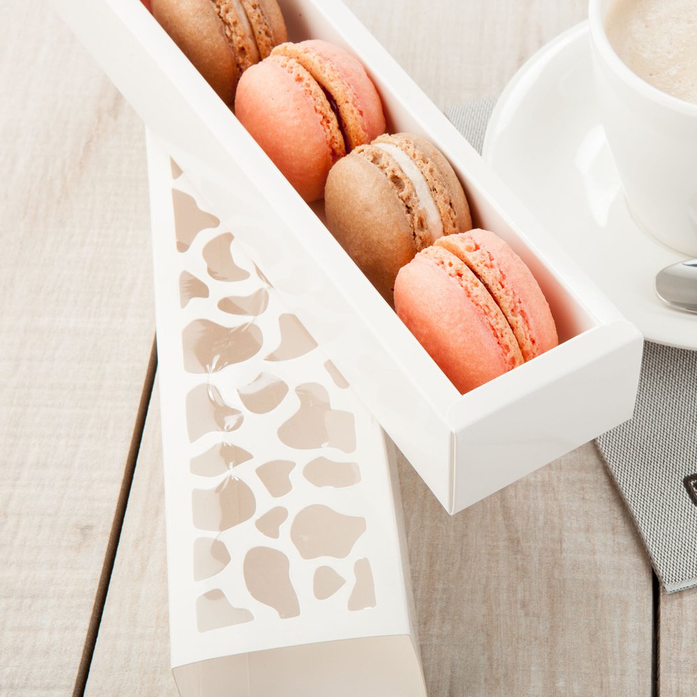 Restaurantware Sentiero 10 Inch Macaron Boxes  100 Shock Safe Macaron Packaging - Holds 5 Macarons  With Covers  White Paper Macaron Gift Boxes  For Gifts and Parties - Restaurantware
