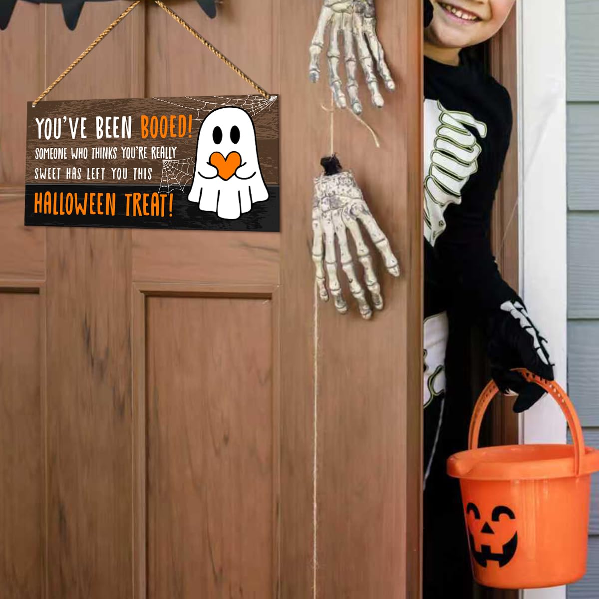Halloween Candy Sign, Halloween Ghost Decor for Home Porch Patio Candy Bar Wall Hanging Sign Decorations, Trick or Treat