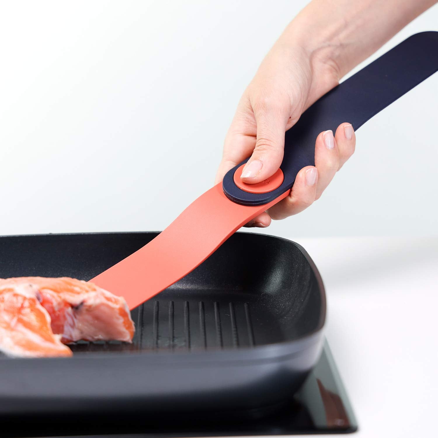 Trebonn - Twist Spatula & Tongs, Pliers & Spatula In One Product Only, With A Simple Gesture, Turns Into Tongs & Spatula For Tur