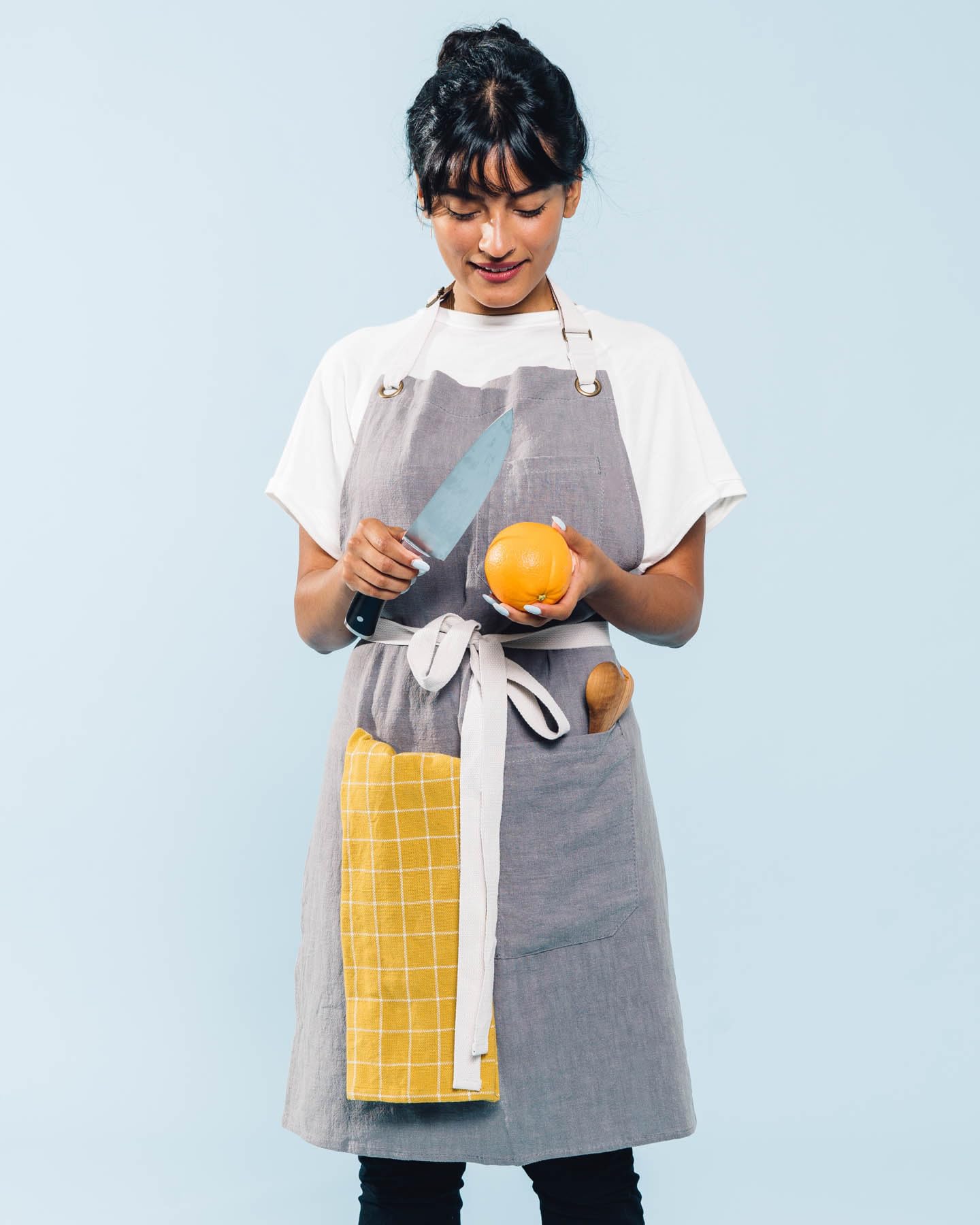 Caldo Linen Kitchen Apron For Cooking - Mens And Womens Linen Bib Apron For Professional Chef, Server, Or Barista - Adjustable W