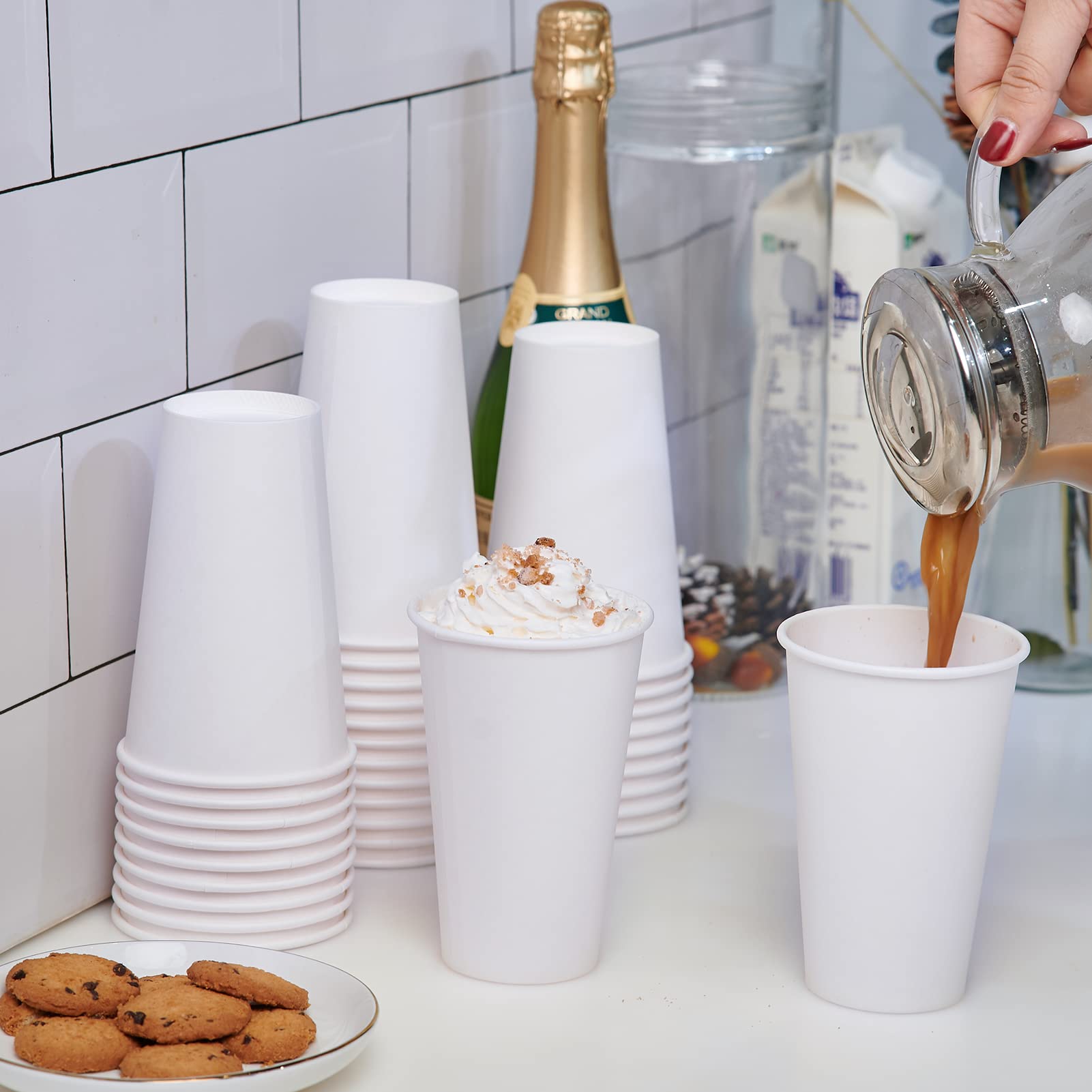 LITOPAK 210 Pack 16 oz Disposable Paper Coffee Cup  Hot/Cold Beverage Drinking Cups for Water  Paper Coffee Cups  White Paper Hot Coffee Cups  Suitable for Party  Picnic  Travel  and Events.