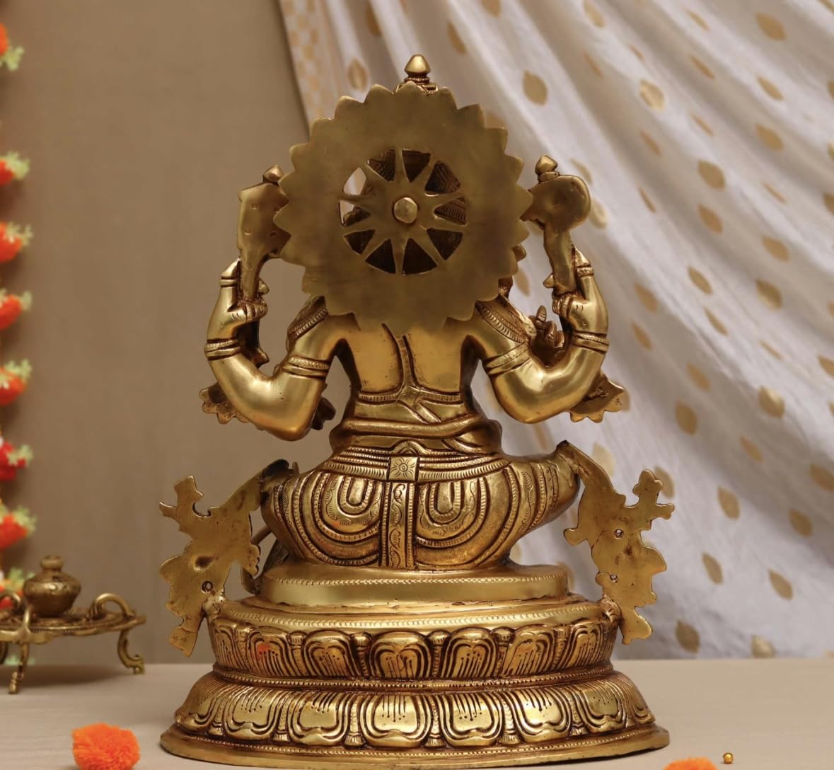 Iyi Merchant Brass Ganesh Statue | Ganpati Sitting On Lotus Base | Golden Ganesha | Fine Work Ganpati Murti For Home Dcor, Templ