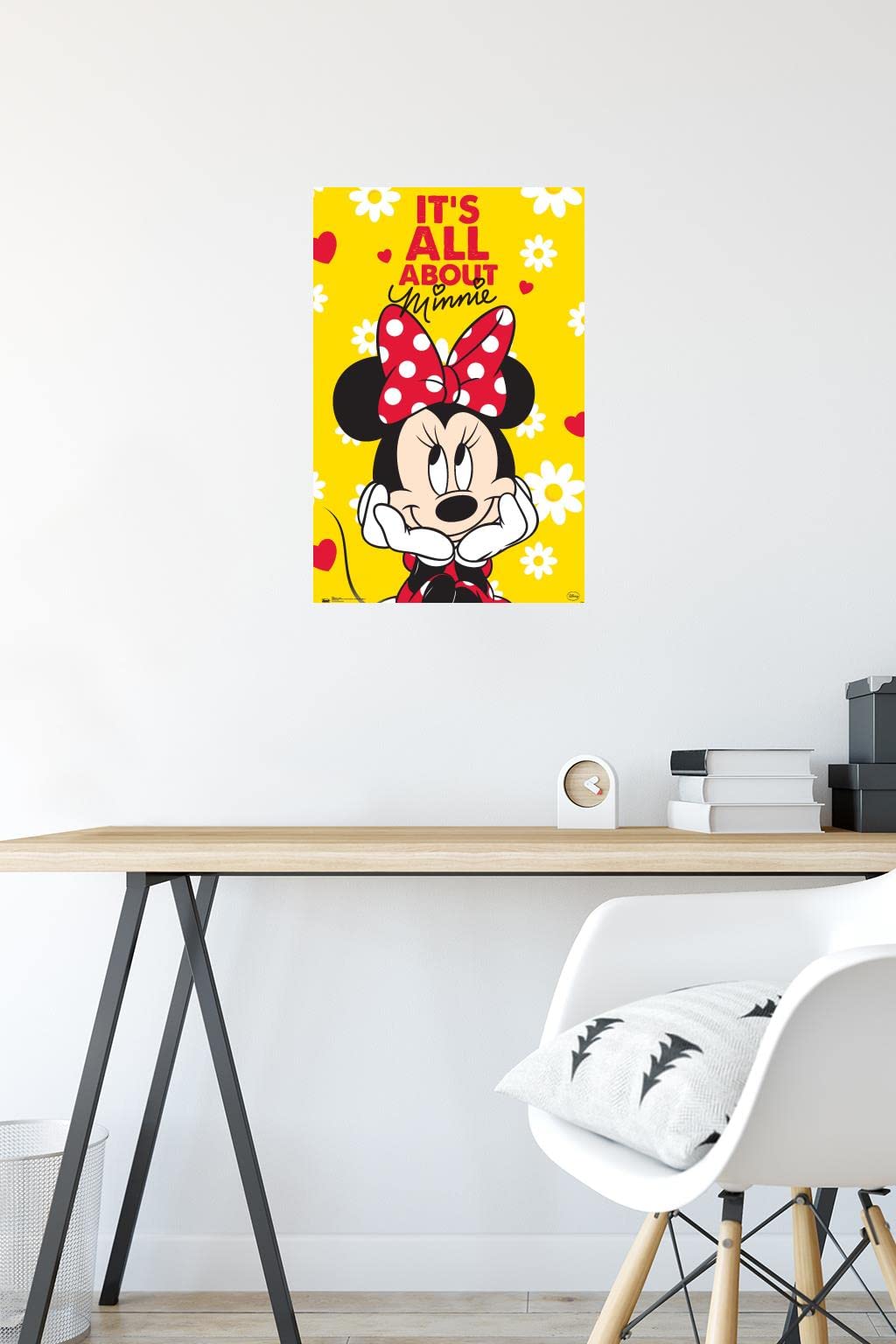 Trends International Disney Minnie Mouse - Classic Wall Poster, 14.725'' X 22.375'', Premium Unframed Version