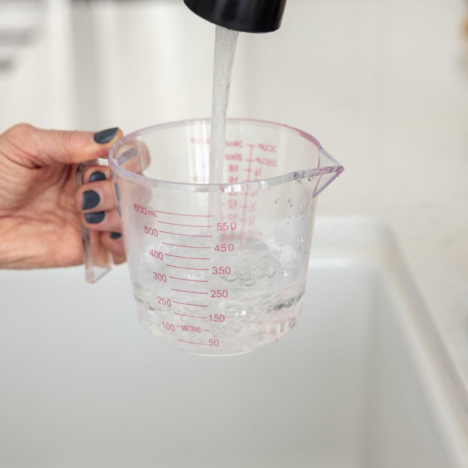 Better Houseware 2.5 Cup Measuring Cup, Clear Acrylic, 20 oz Kitchen Essential for Baking & Cooking, Model 933
