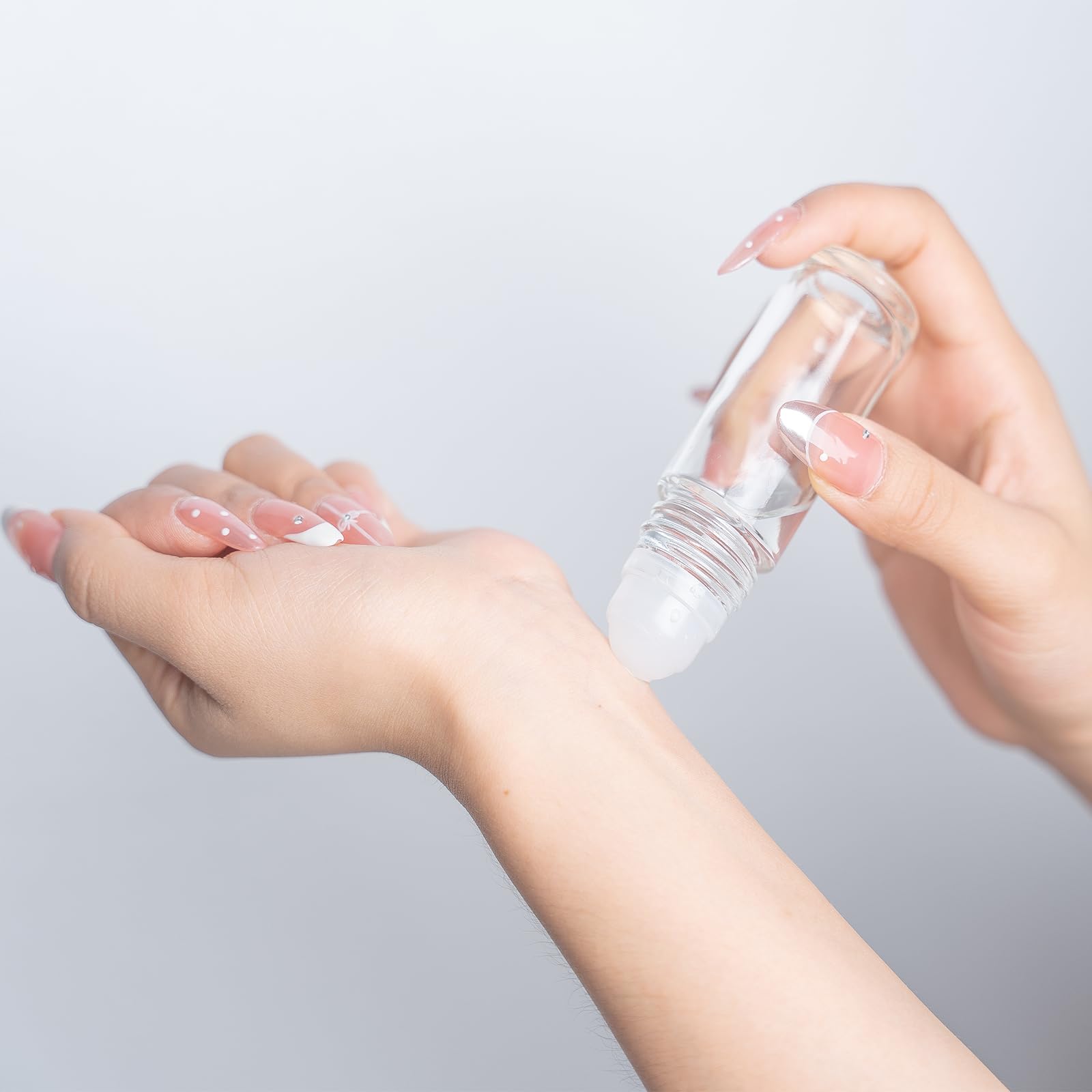 2 Pcs Empty Glass Roller Bottles Plastic Roller Ball ,Deodorant Roll On Bottles For Essential Oils, Perfume, Cosmetics (30Ml ) (