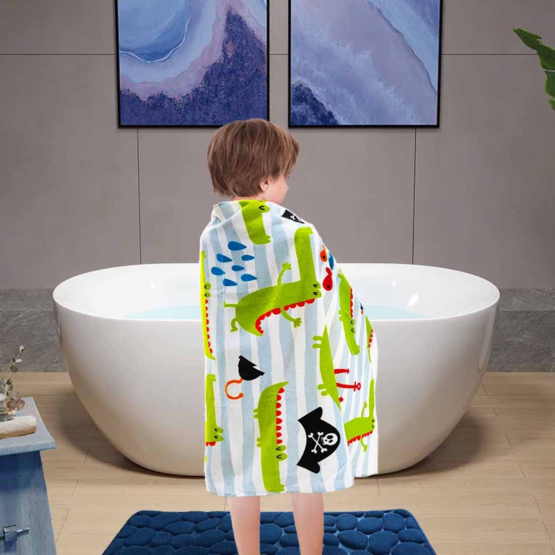 YIFONTIN Crocodile Beach Towel for Kids Velour Terry Blanket Throw 100% Cotton 25.5X51 inches for Swim Bath Camping and Picnic  Green.