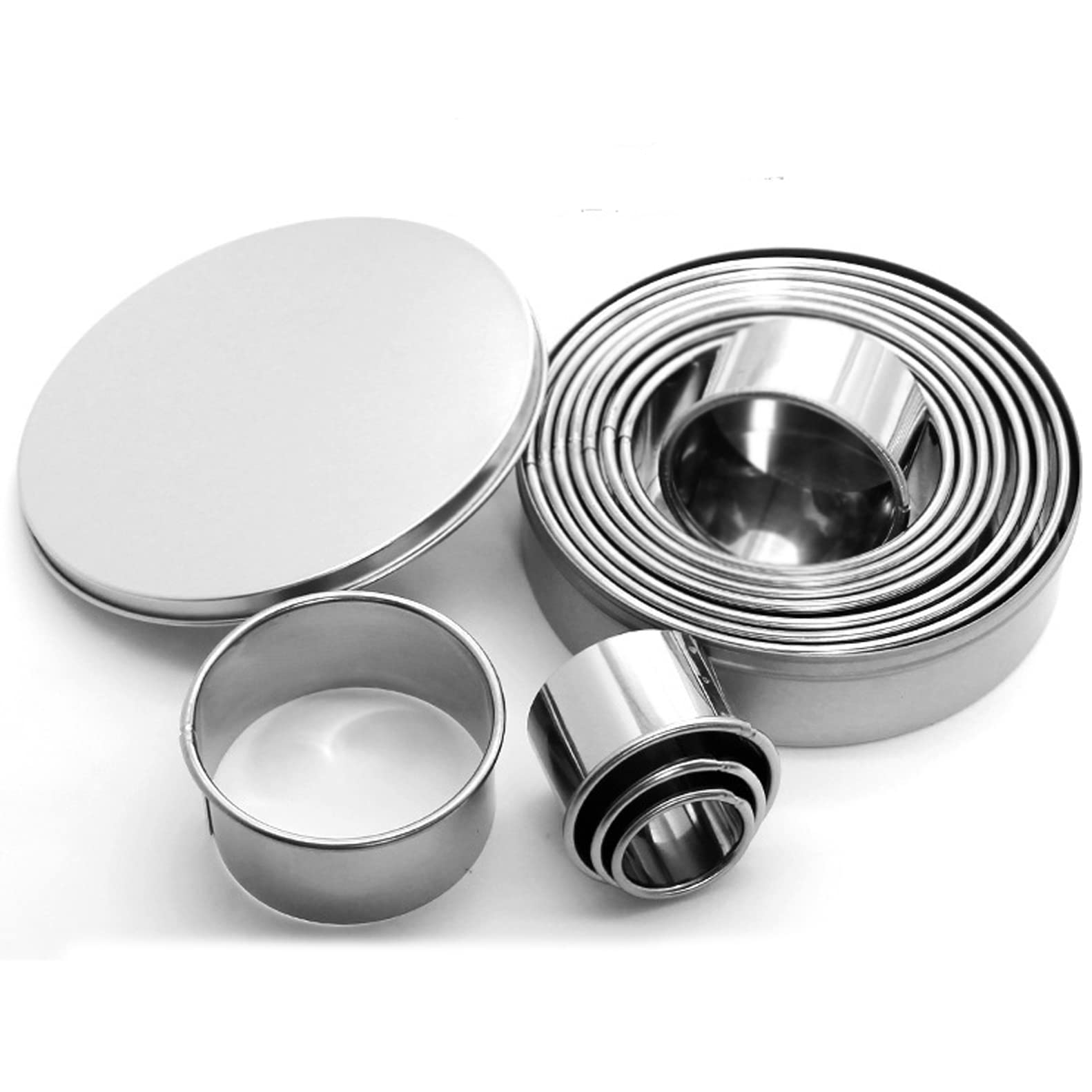 Xoutuo Fluted Edge Round Cookie Biscuit Cutter Set 12, Metal Circle Biscuit Cutters Set, Wave Pastry Donut Doughnut Cutter Set S