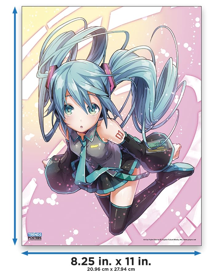 Trends International Hatsune Miku Poster Book