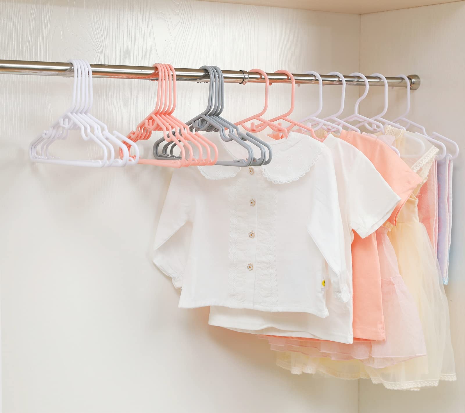 60Pcs Pink Baby Nursery Closet Hangers,Non-Slip Laundry Infant Pant Hanger For Newborn Clothes Gift,Stackable Hangers,Save Space