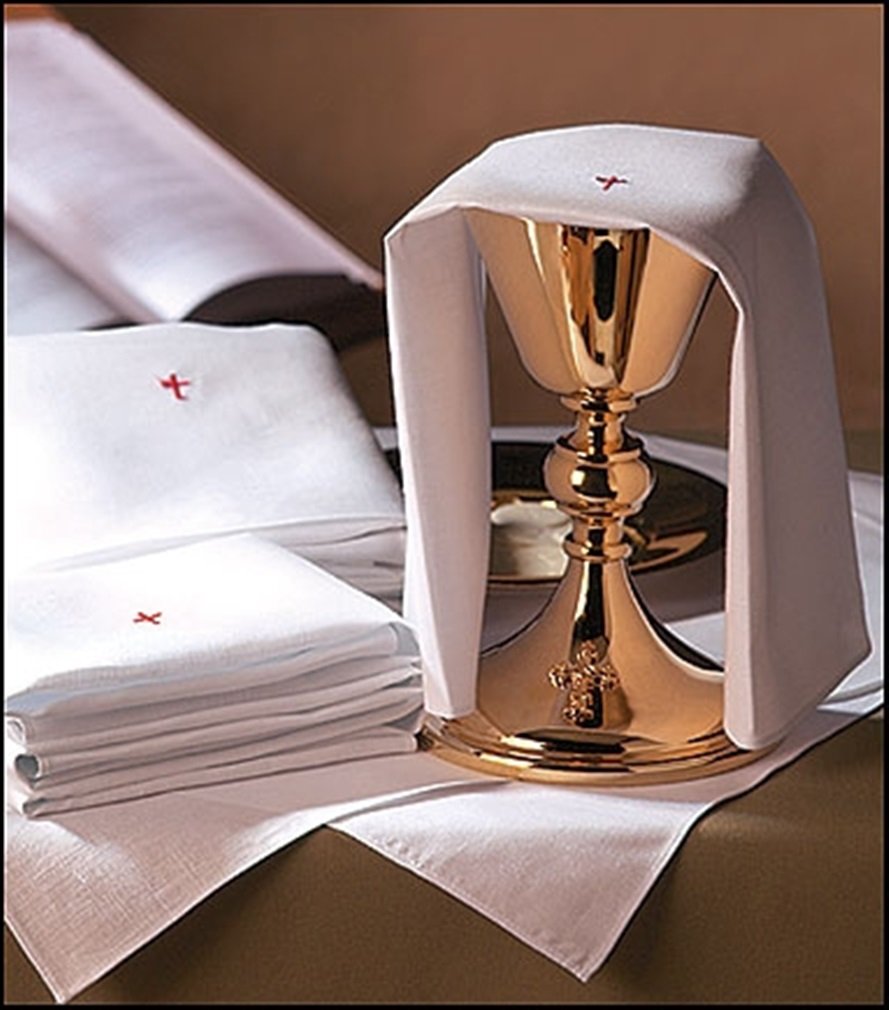 Christian Brands Linen Purificator with Red Embroidered Cross Center, 18 Inch