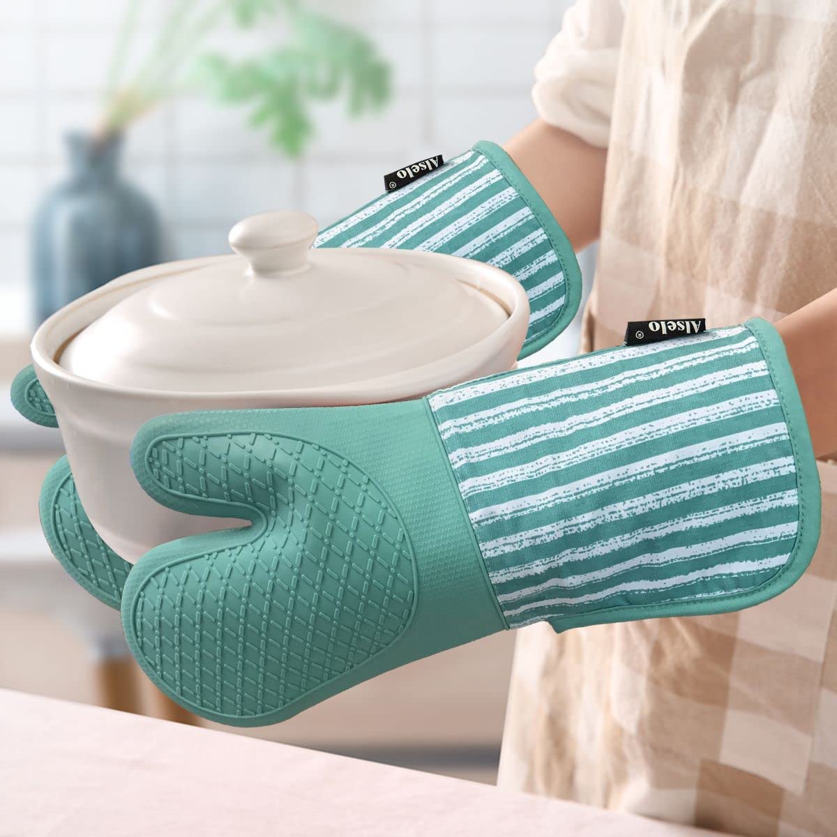 Alselo Silicone Oven Mitts Heat Resistant 932? With Waterproof & Non-Slip Kitchen Mittens, Set Of 2 Extra Long Oven Gloves With