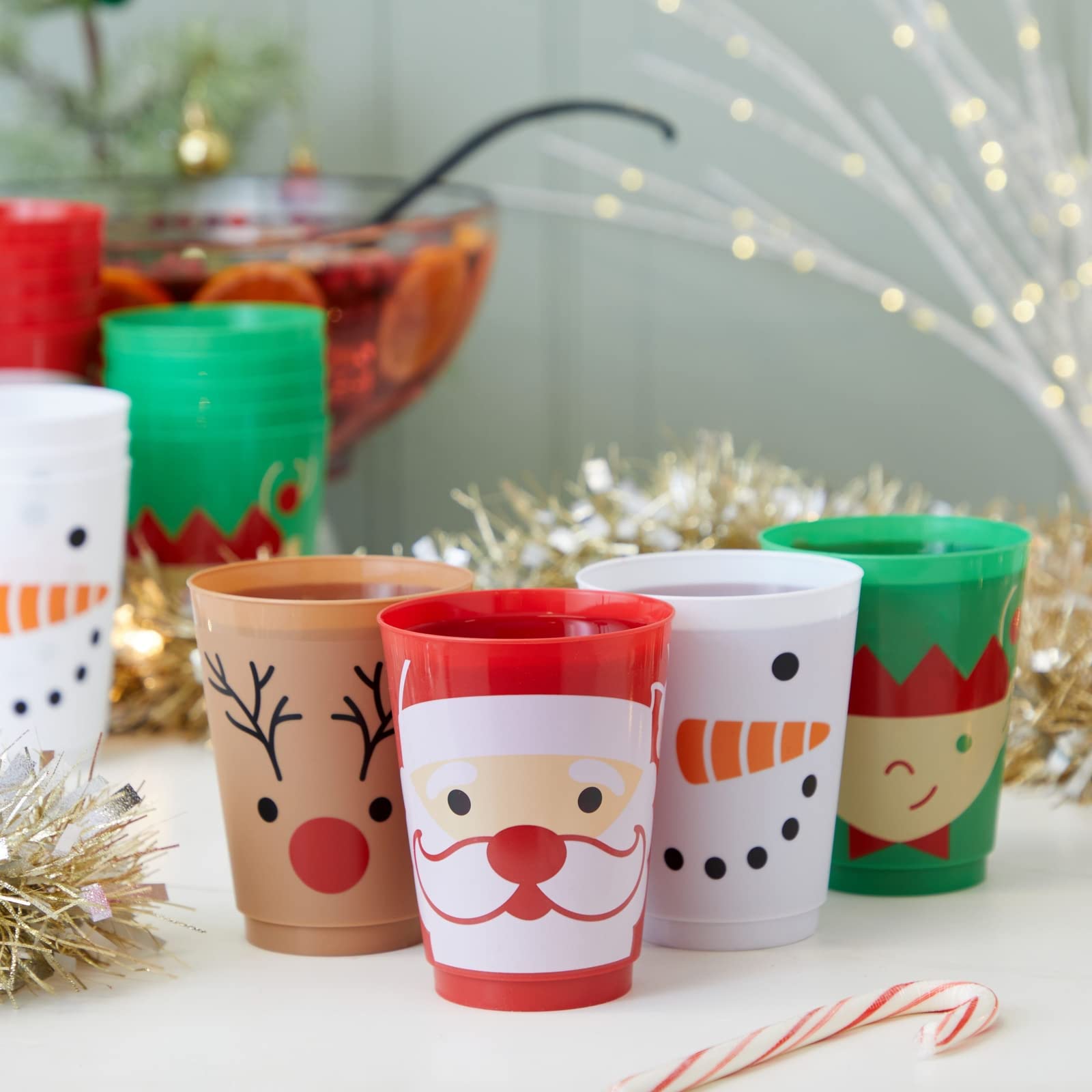 Sparkle And Bash 24 Pack Plastic Christmas Cups For Kids, 4 Xmas Designs - Table Decoration For Holiday Parties, 16 Oz