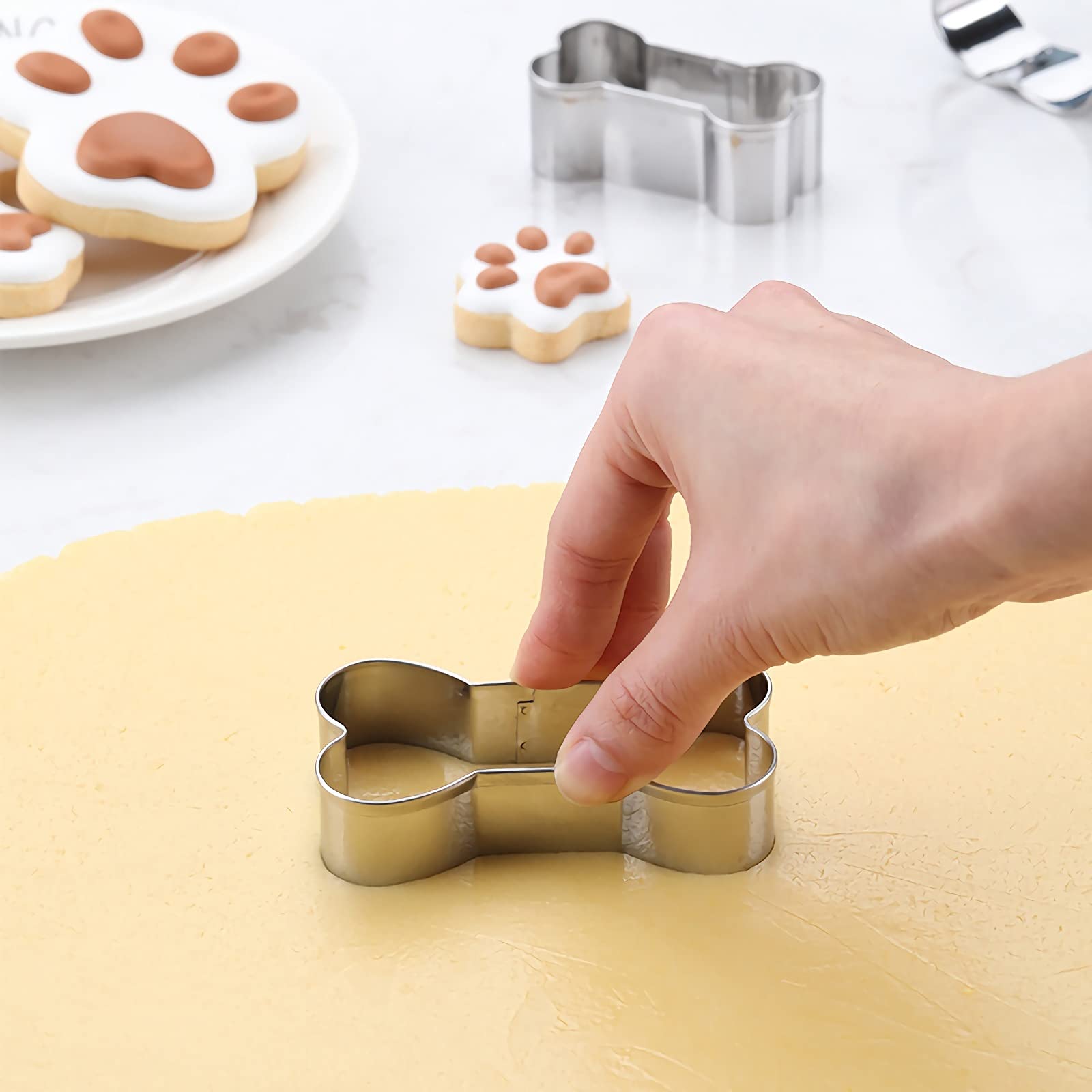 Dog Bone And Dog Paw Print Cookie Cutters Baking Set, Azflyife 8 Pieces Stainless Steel Metal Biscuit Cookie Mold For Homemade T