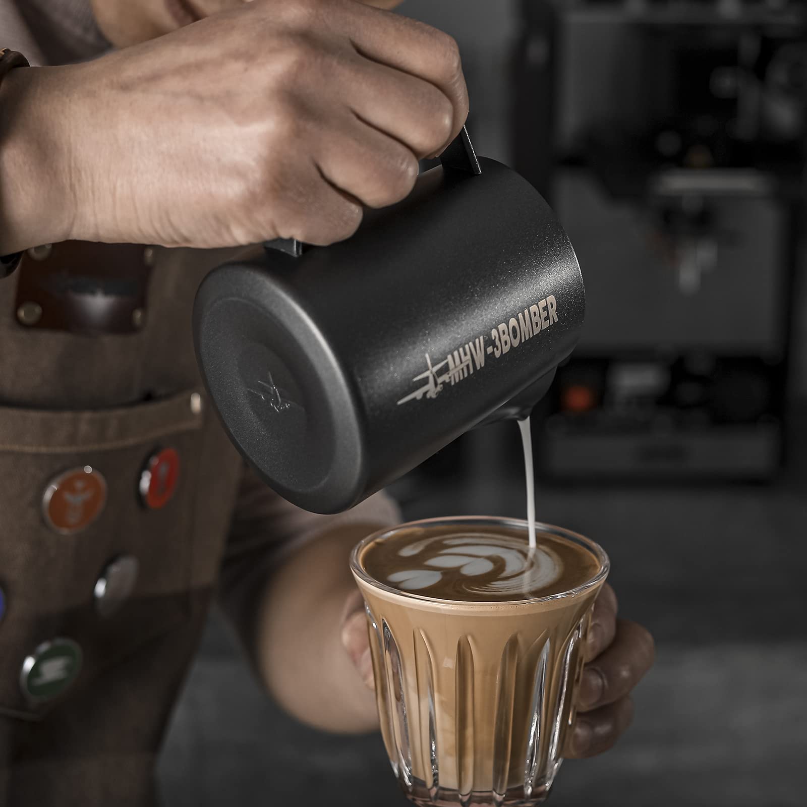Mhw-3Bomber Espresso Steaming Pitcher Milk Frothing Pitcher Stainless Steel Milk Coffee Cappuccino Latte Art Barista Cup 16.9Oz/