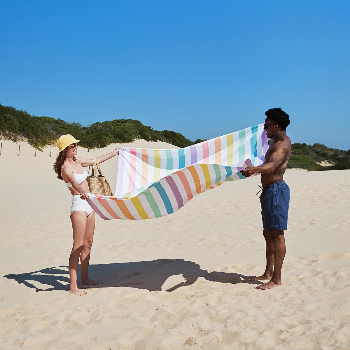 Dock & Bay Beach Towel - Quick Dry, Sand Free - Compact, Lightweight - 100% Recycled - Includes Bag - Summer - Unicorn Waves, Do