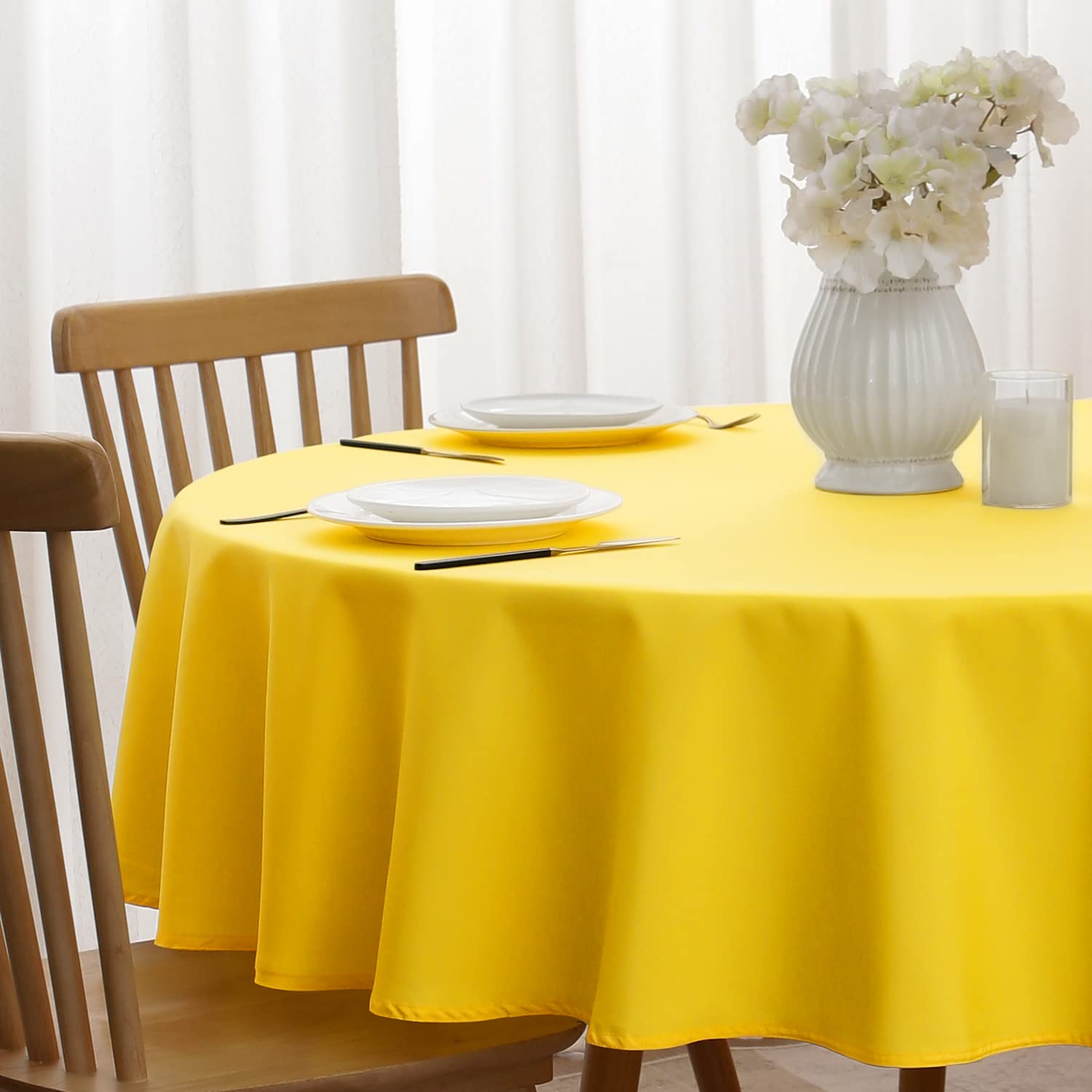 Softalker Round Tablecloth Waterproof  Stain Resistant Table Cloth Wrinkle Free 210Gsm Fabric Washable Polyester Table Cover For