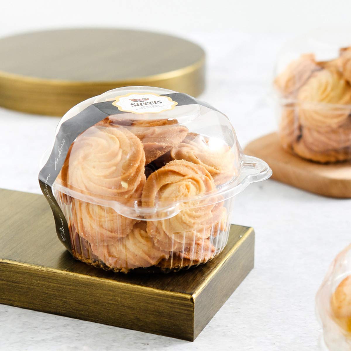 Bekith 150 Pack Individual Cupcake Holder, Thick Clear Plastic Dome Single Cupcake Carrier Muffin Container Holders Cases Boxes