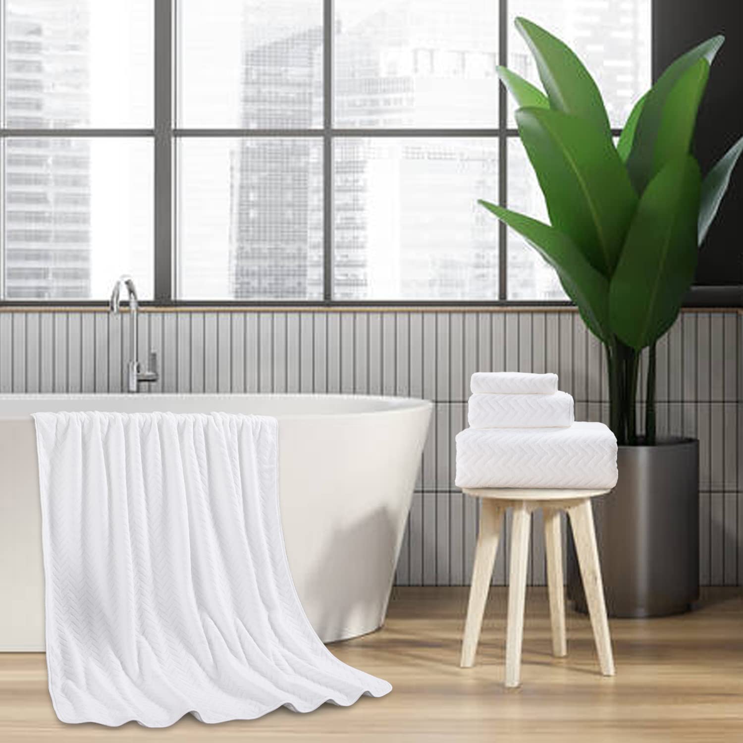 4 Pack Large Bath Towels Set 35''x70'' White Oversized Bath Sheet Chair Towels  600 GSM Ultra Soft & Absorbent Towels for Bathroom  Quick Dry Towel for Gym Hotel Camp Pool