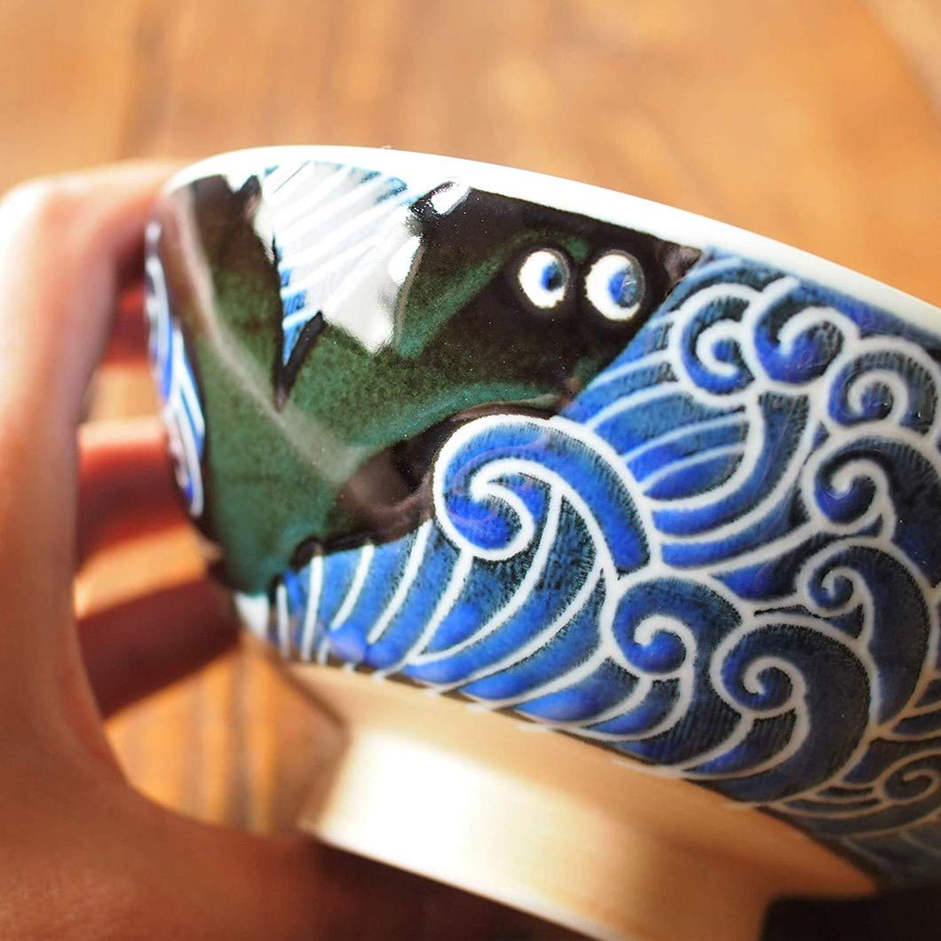 Minorutouki Rice Bowl Extra Large White Wave Whale Blue F5.8  H2.6In 7.76Oz Made In Japan